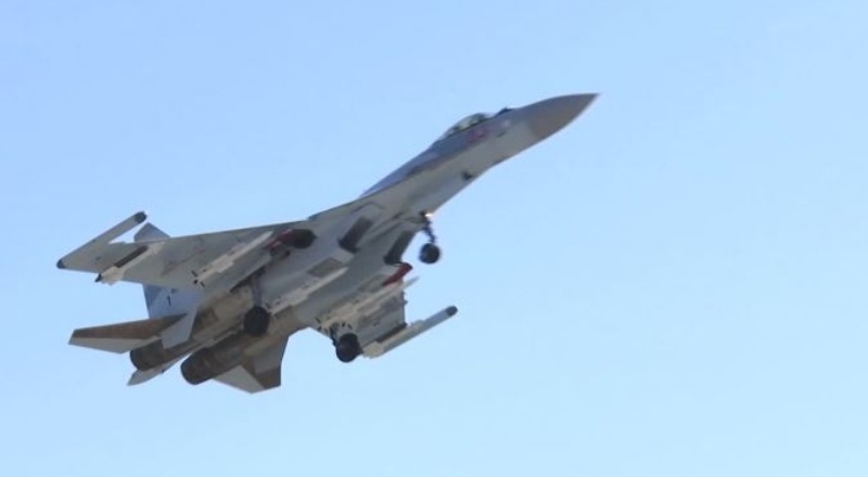 Rus jetleri ABD uçaklarının Karadeniz üzerinde sınır ihlali yapmasını önlemek için havalandı