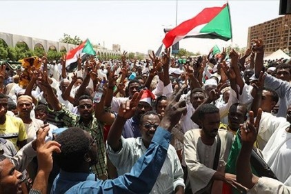 Sudan'da güvenlik güçlerinin müdahalesi sonucu ölenlerin sayısı 60'a yükseldi