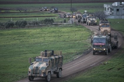 Suriye sınırına 200 araçlık askeri konvoy daha gönderildi