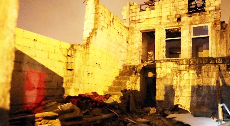 Suriyeli ailenin kaldığı bina çöktü; anne yaşamını yitirdi