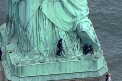 Trump, New York’taki özgürlük heykelinde protesto edildi