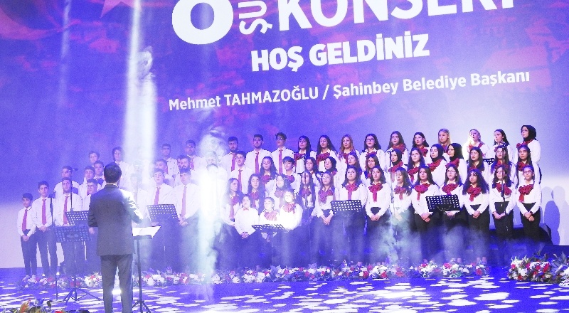 Türk Halk Müziği Korosu’ndan 101. Yıl konseri