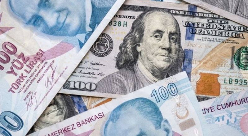 Türk Lirası, dolar karşısında hızlı bir değer kaybı yaşadı