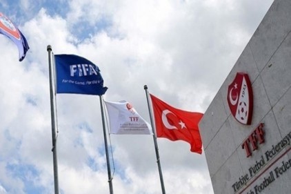 Türkiye Futbol Federasyonu Süper Lig'i ertelemeyi görüşüyor