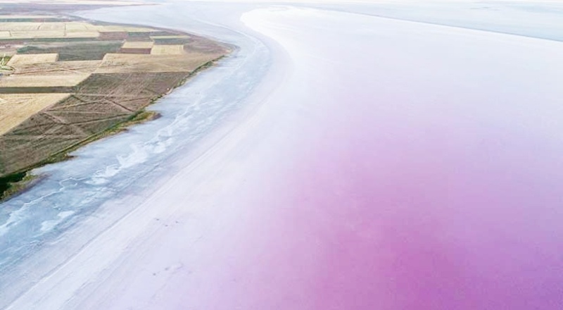 Tuz Gölü küçülüyor